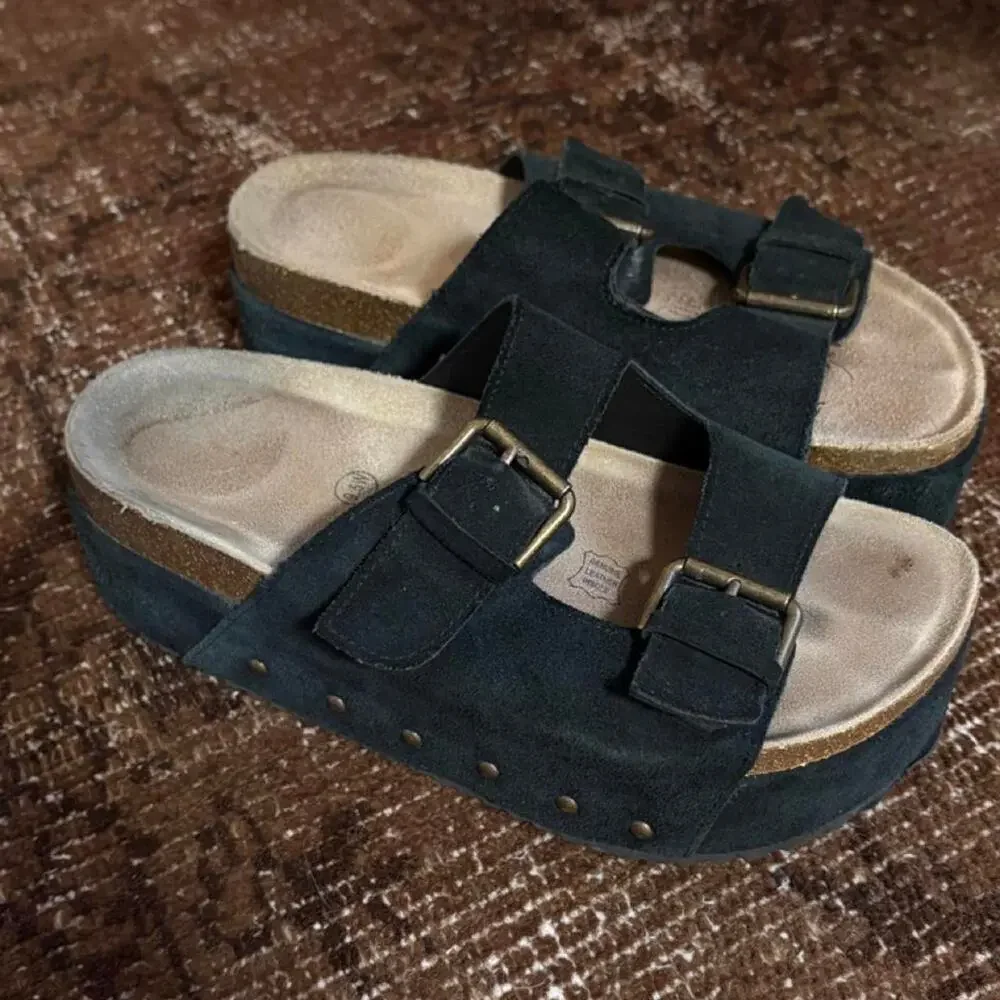 Black suede leather guru platform slide sandals 9.5 WIDE cushionaire
